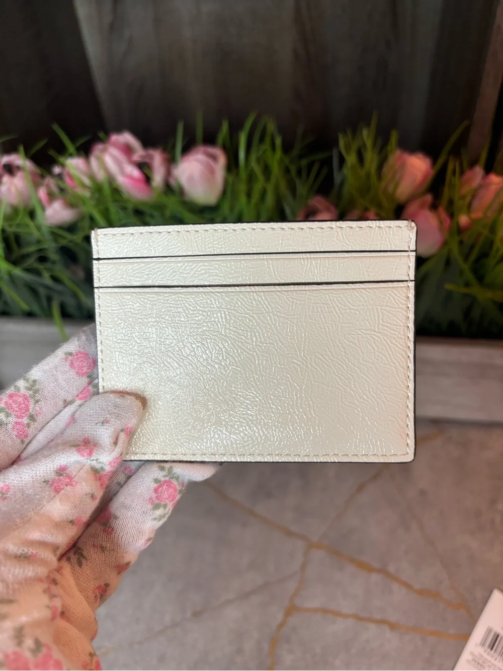 kate spade NWT Cream Leather Card Holder with Gold Plaque